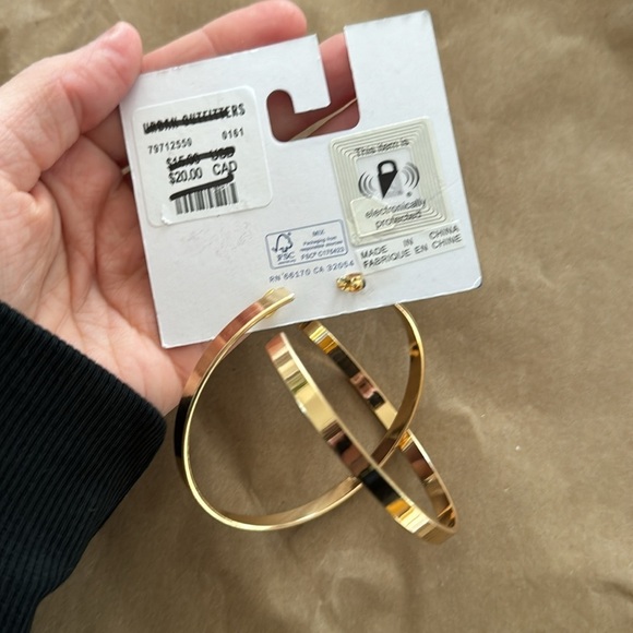 Urban Outfitters Large Hoop Stud Back Earrings - Picture 3 of 3